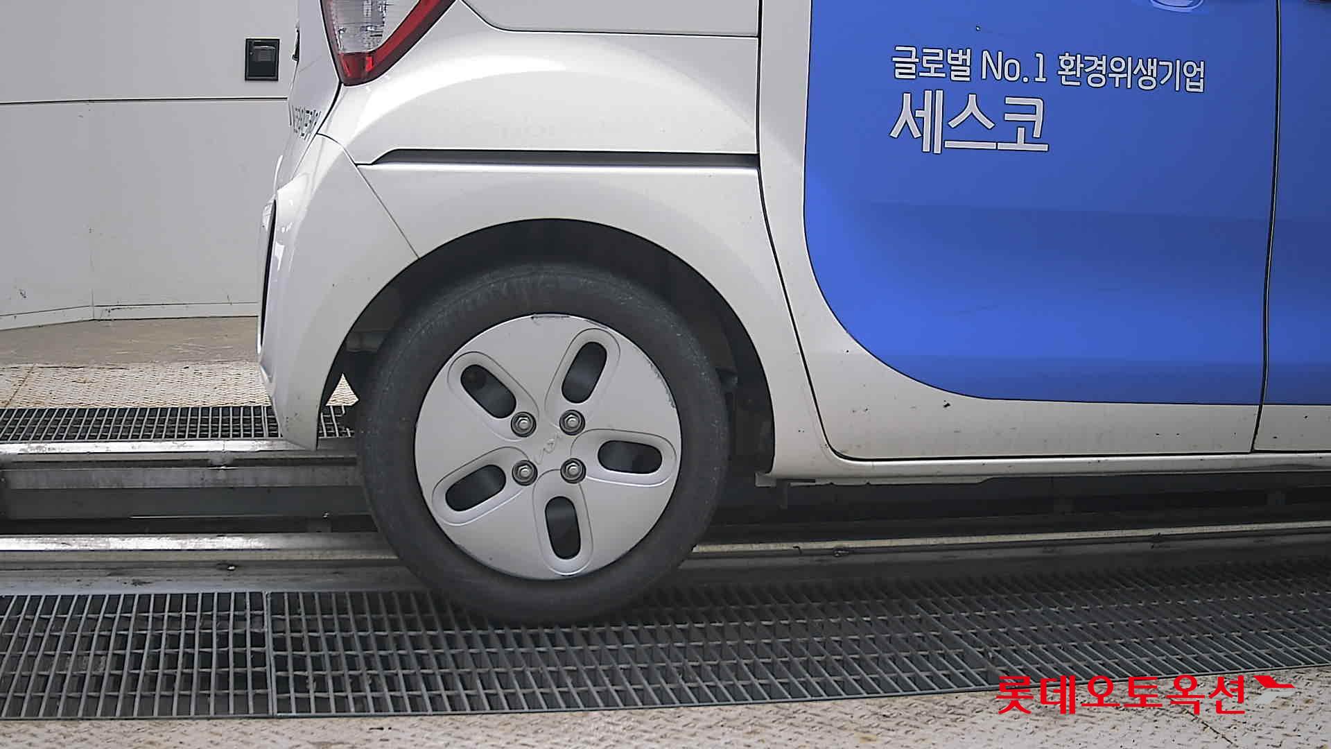 2022 - kia ray