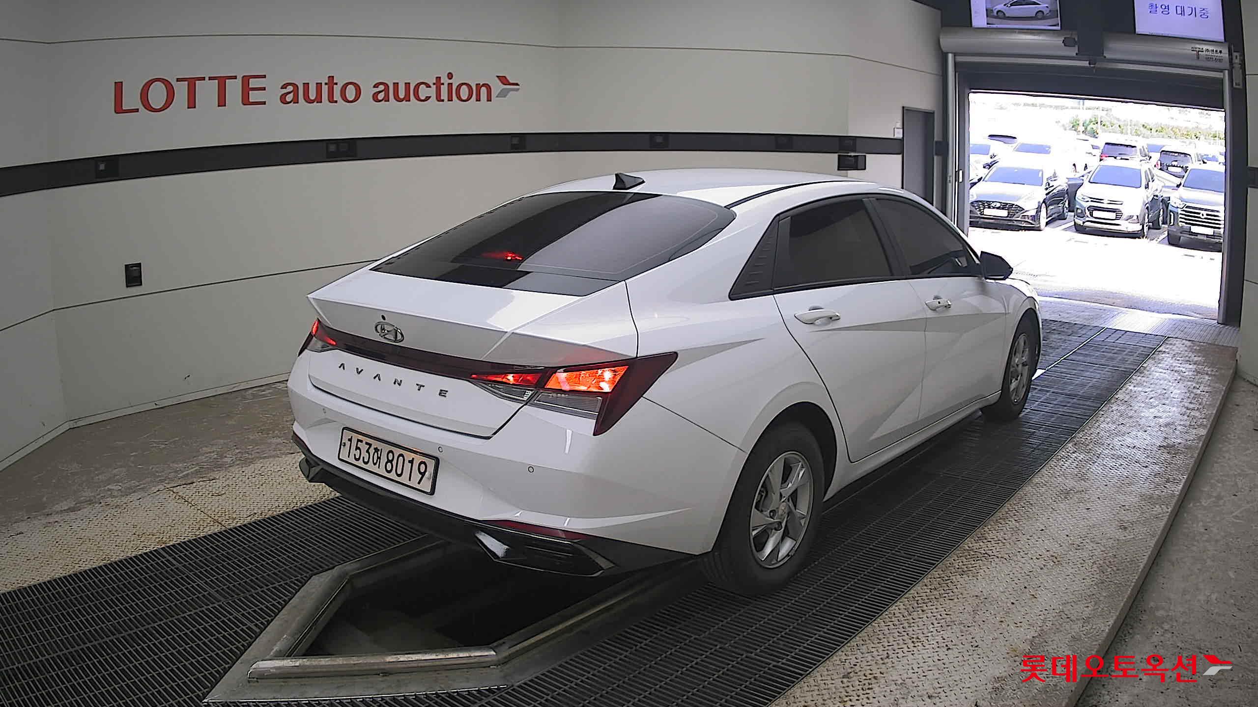 2021 - hyundai avante