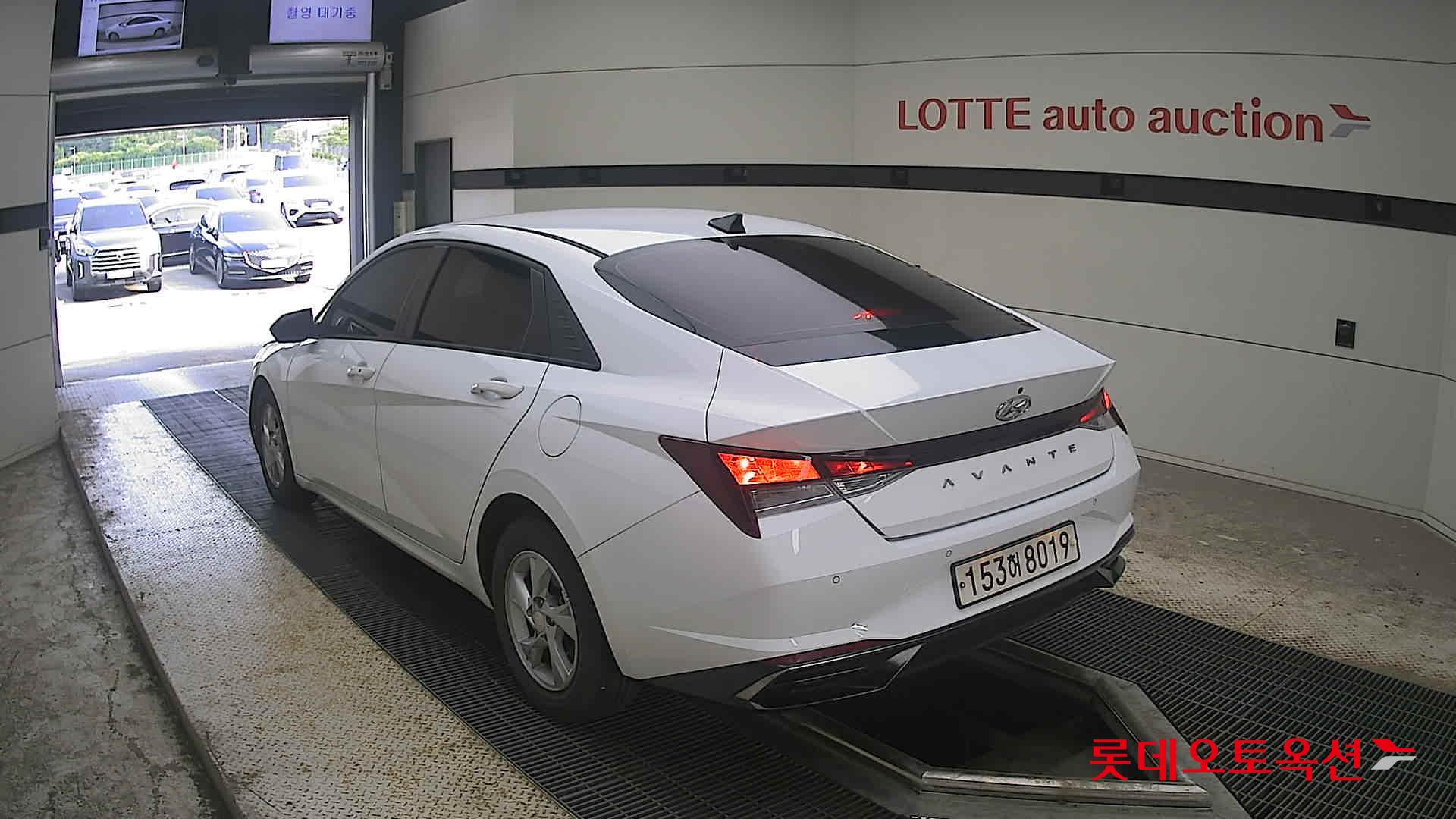 2021 - hyundai avante