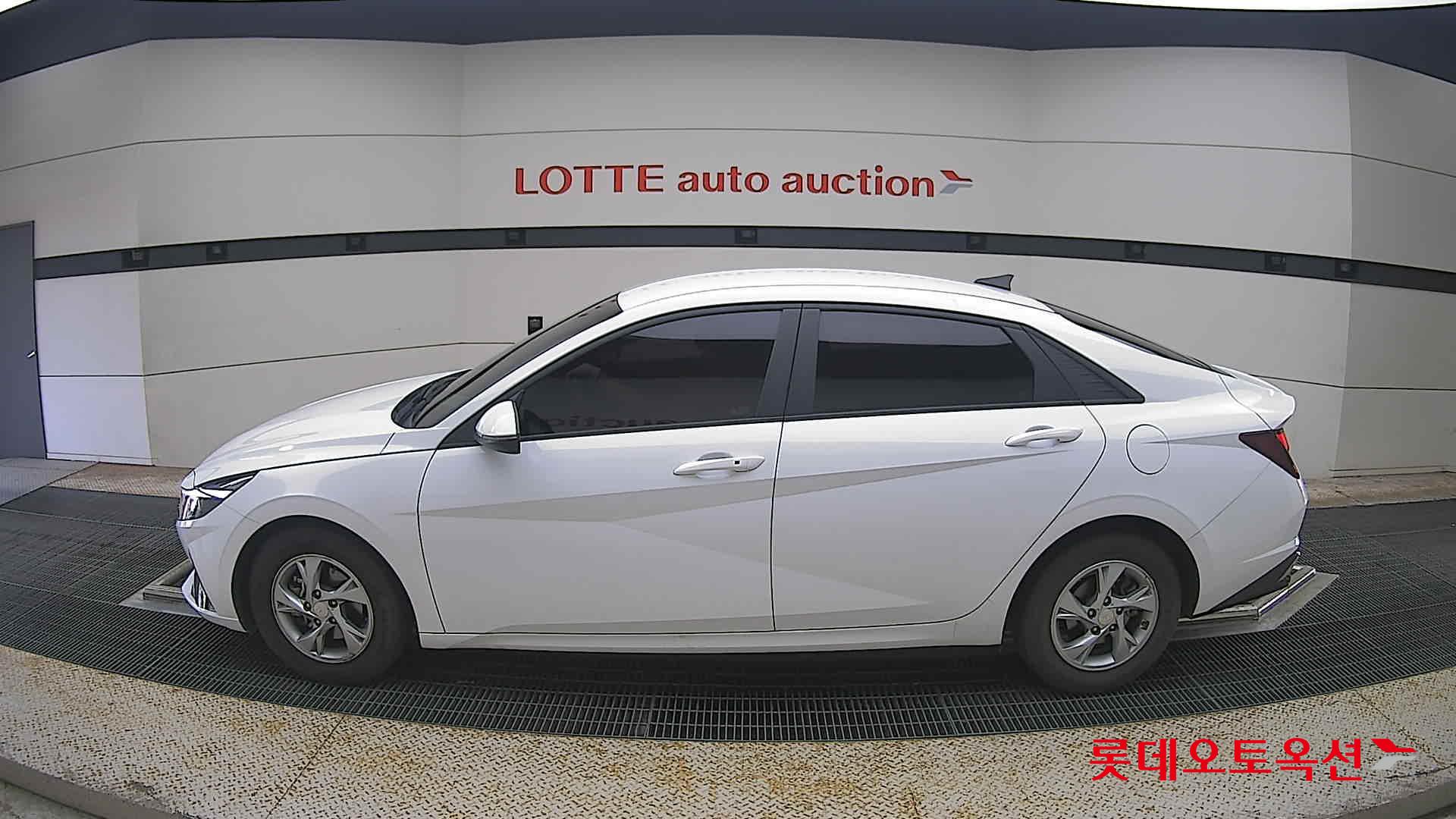 2021 - hyundai avante