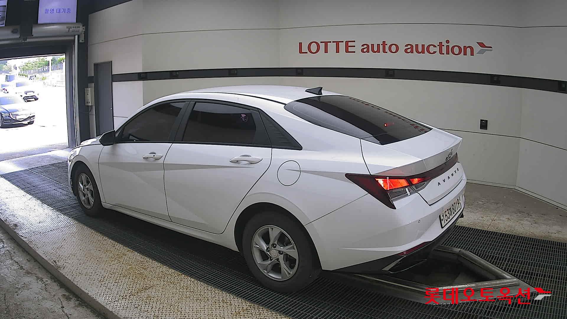 2021 - hyundai avante