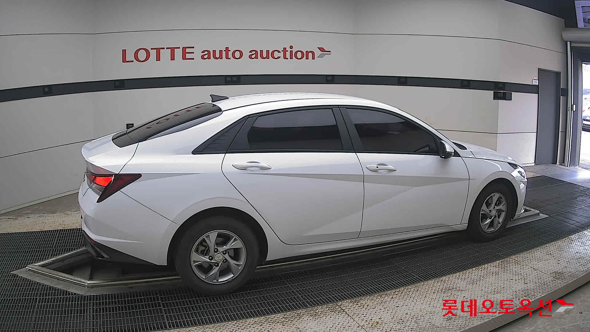 2021 - hyundai avante
