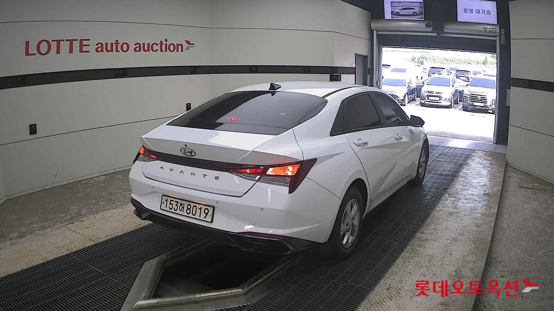 2021 - hyundai avante
