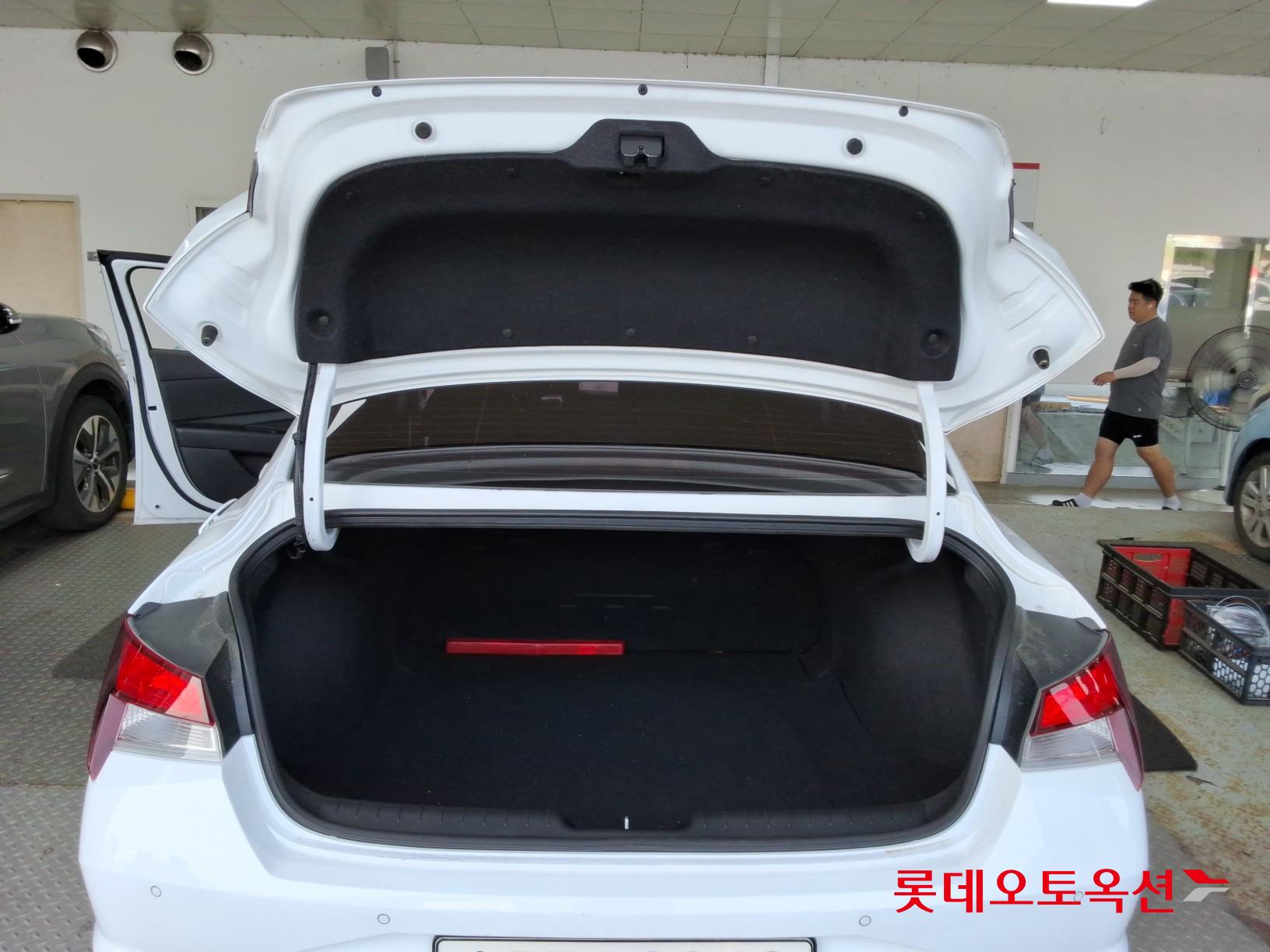 2021 - hyundai avante
