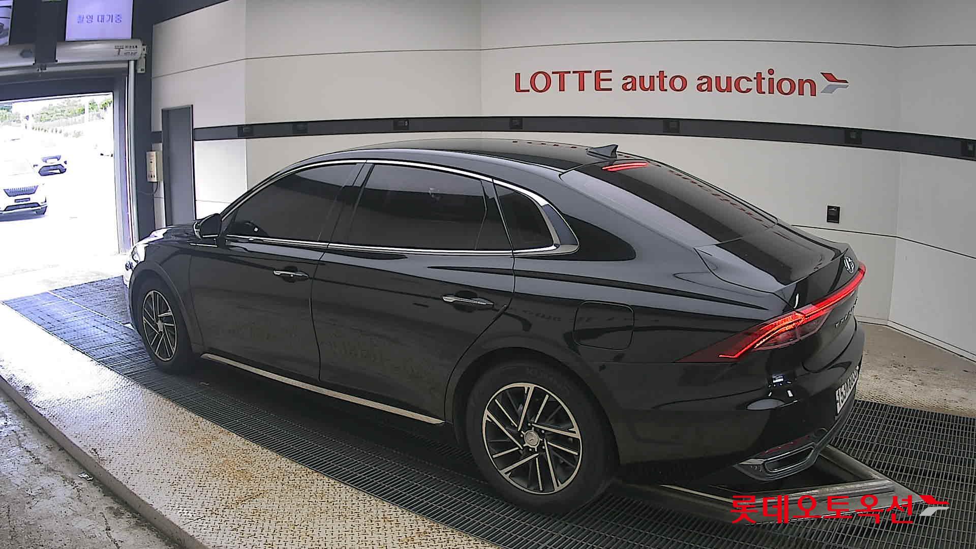 2021 - hyundai grandeur