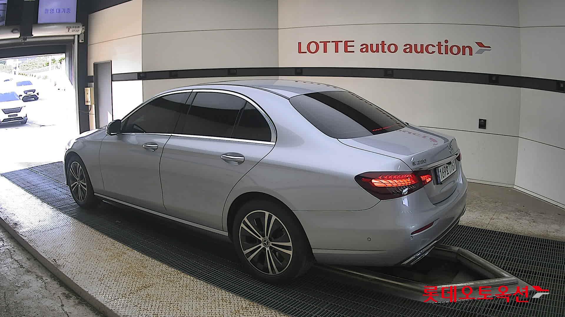 2022 - mercedes-benz e250