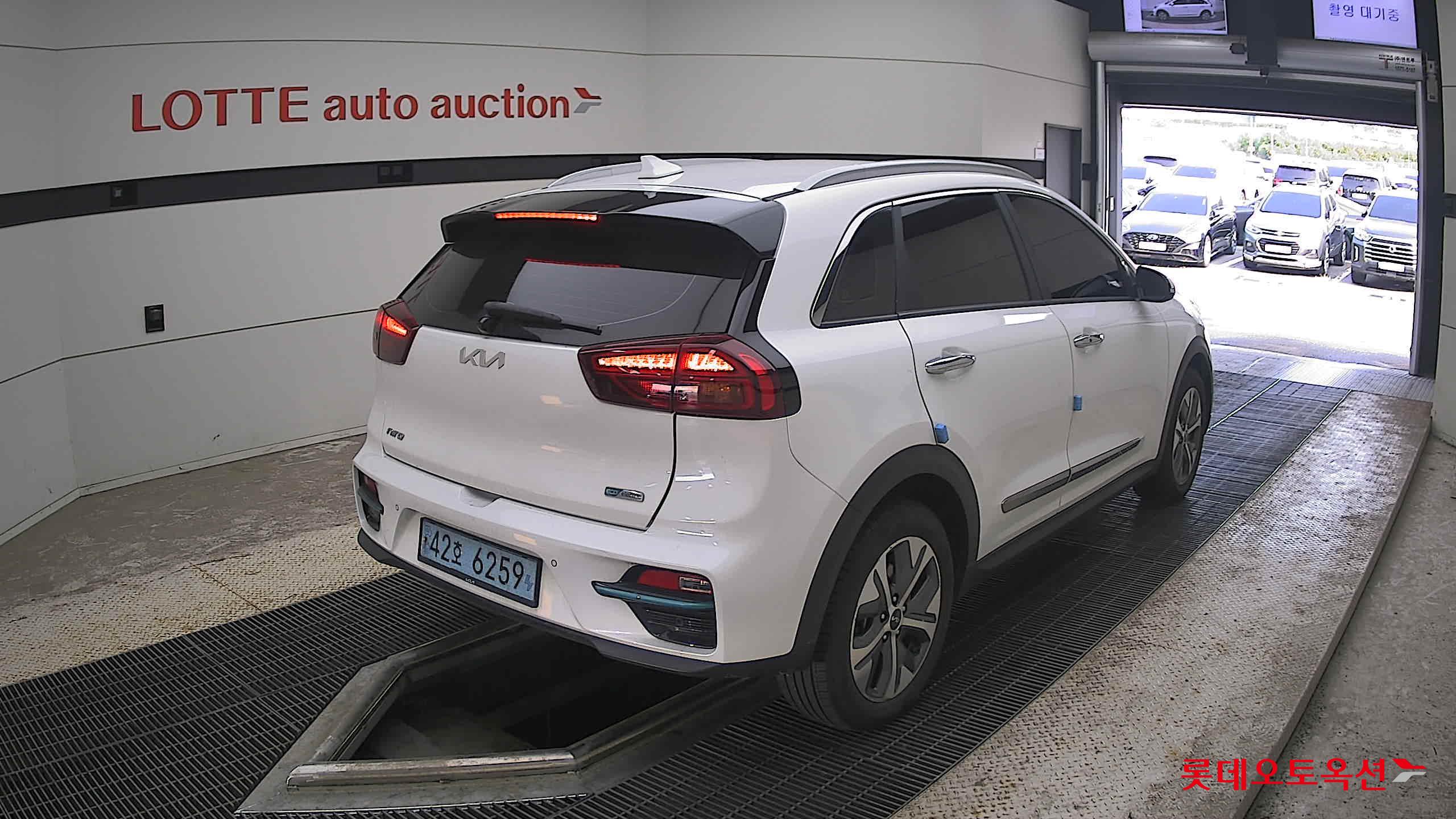 2022 - kia niro