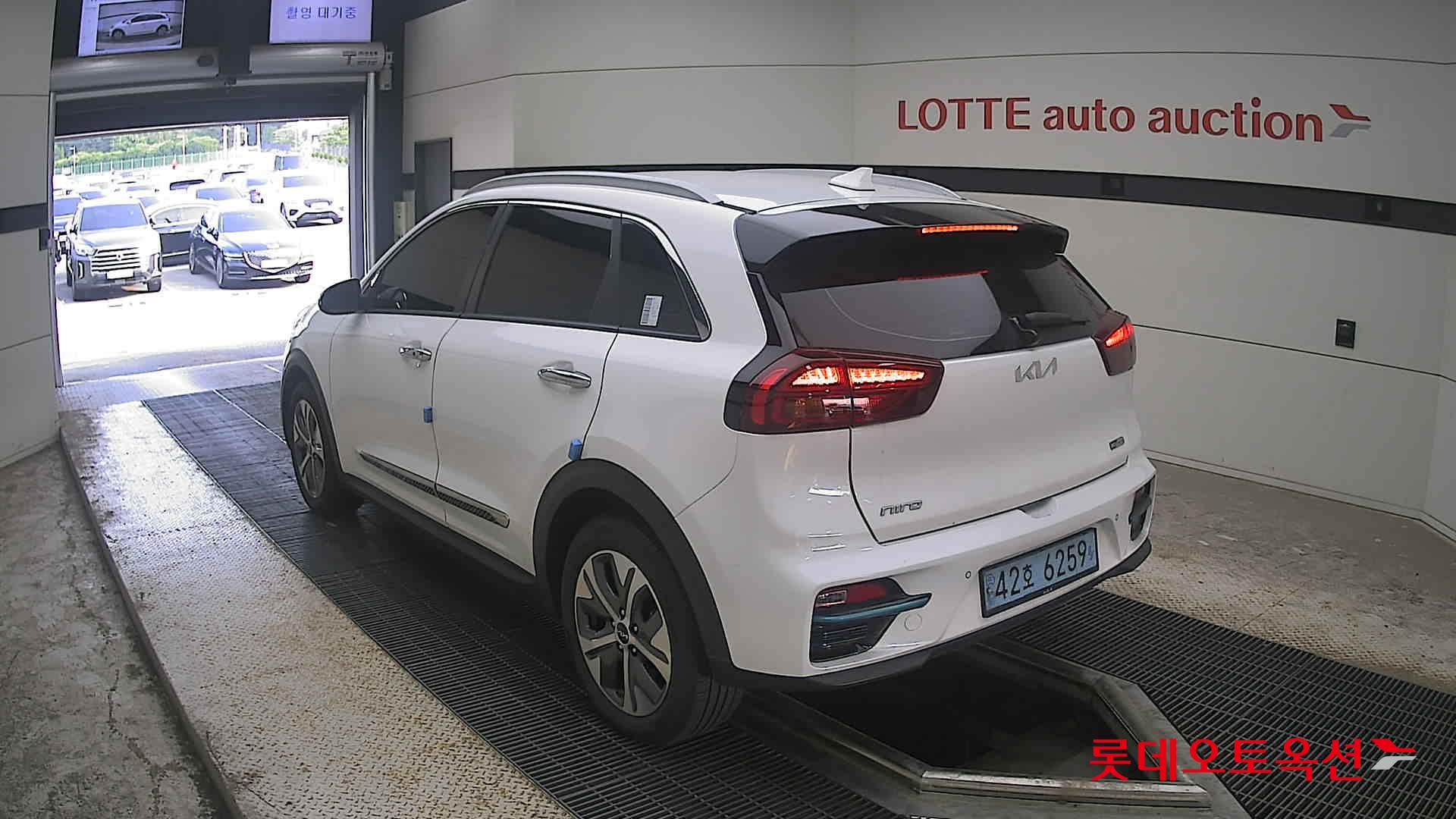 2022 - kia niro