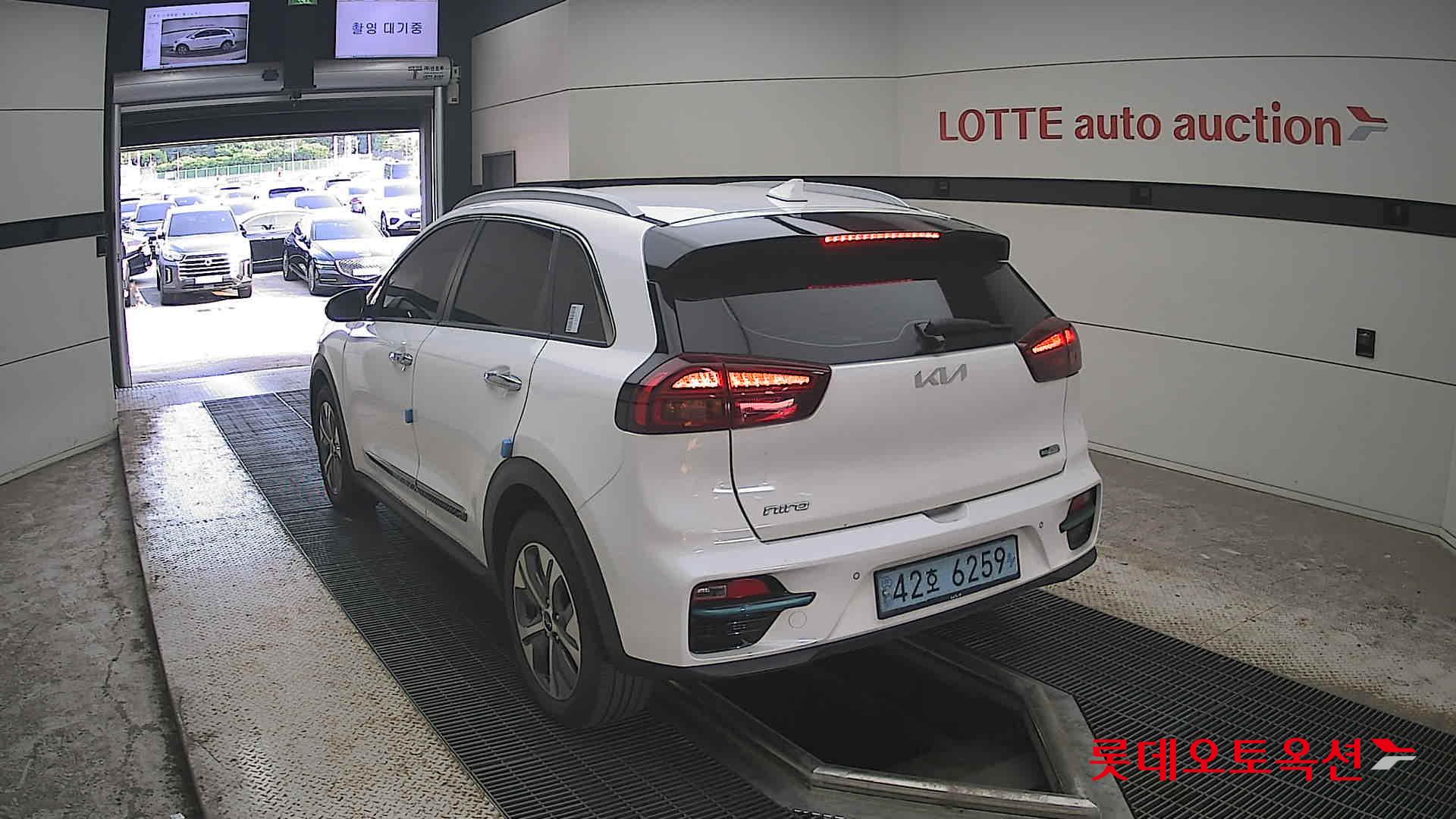2022 - kia niro