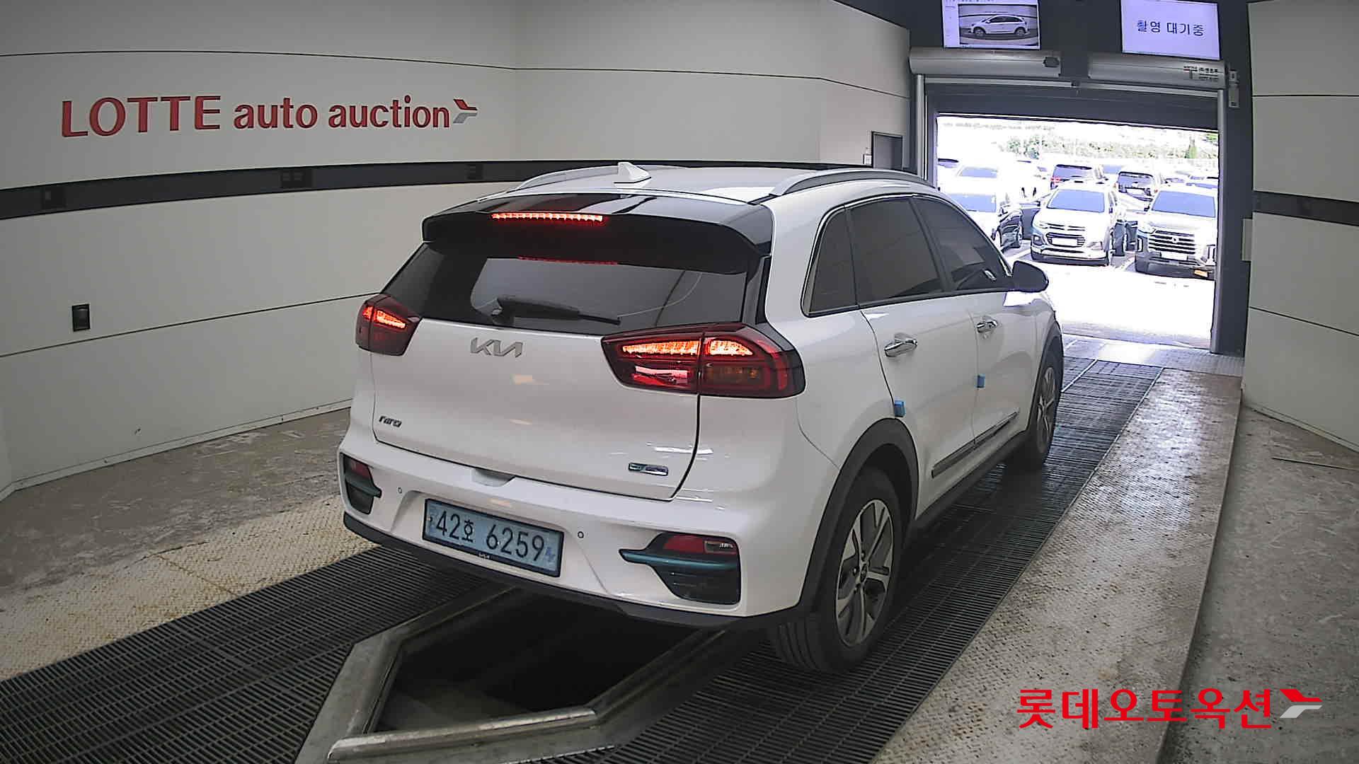 2022 - kia niro