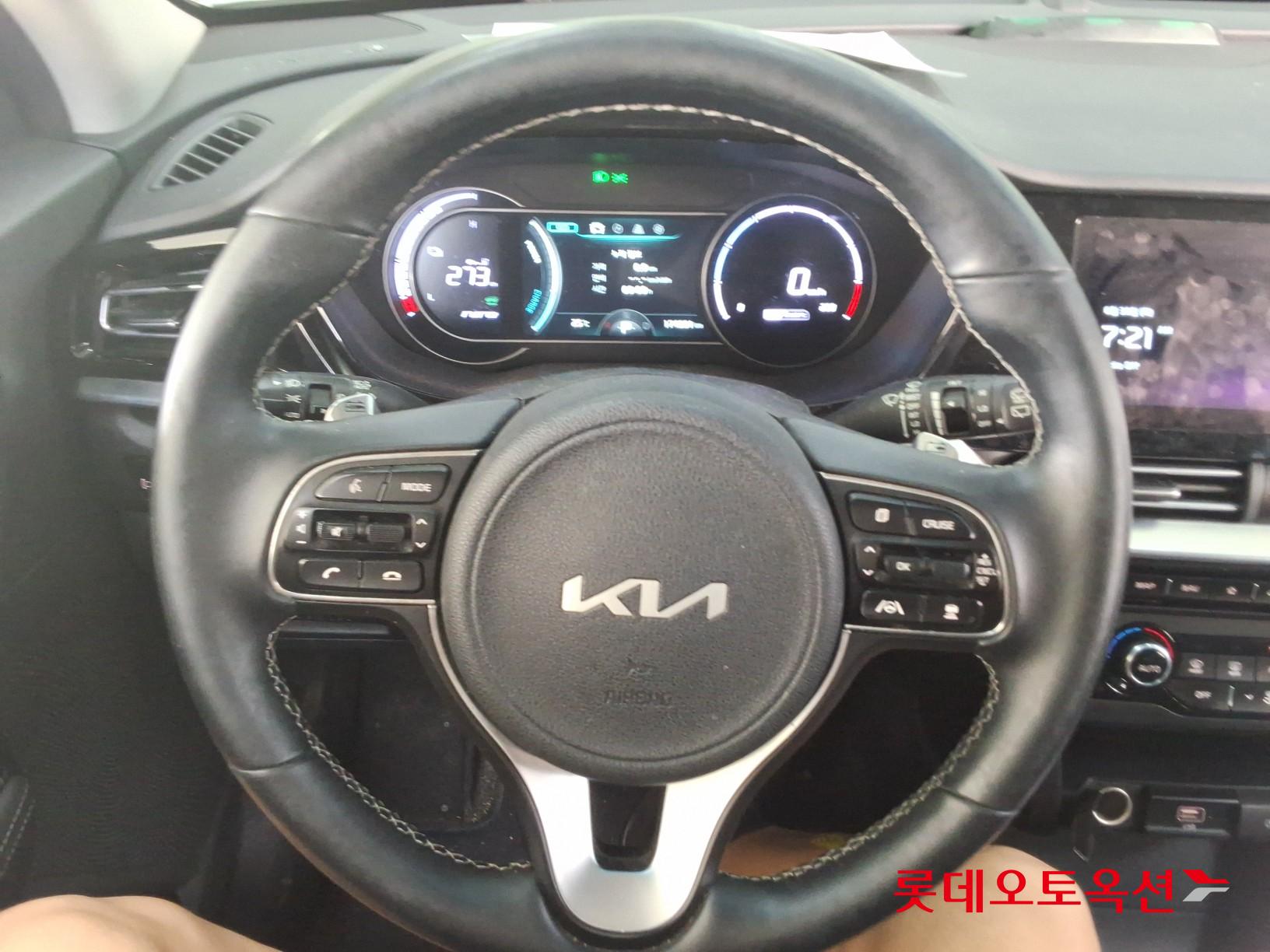 2022 - kia niro