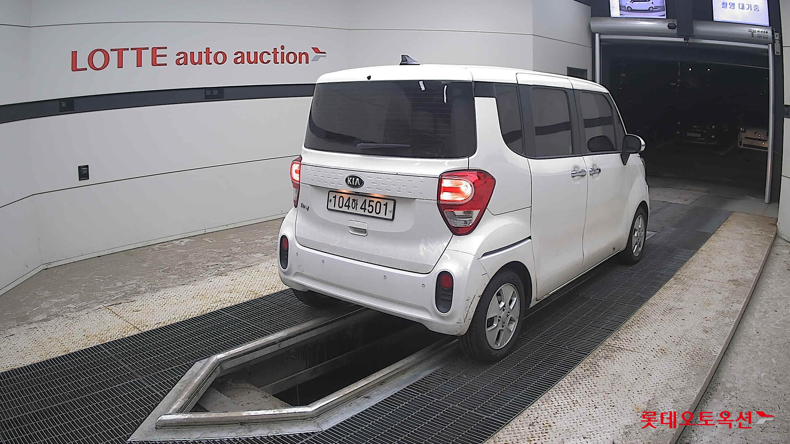 2020 - kia ray