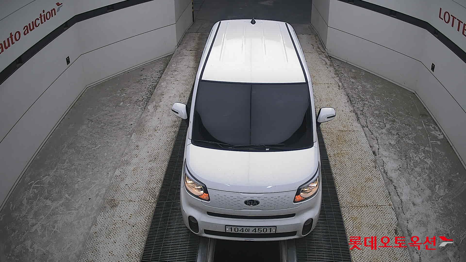 2020 - kia ray