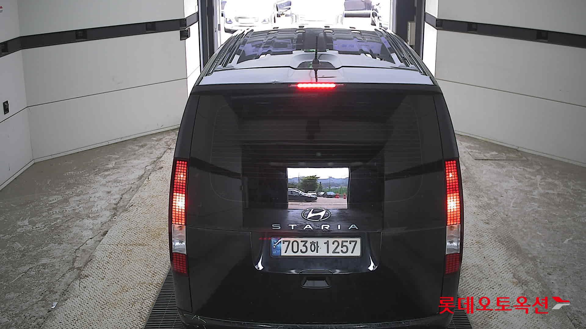 2022 - hyundai staria