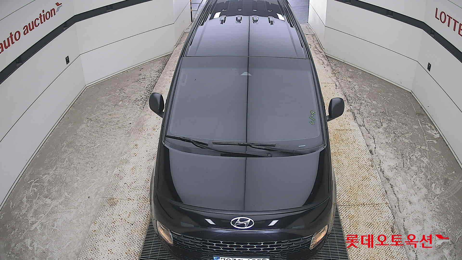 2022 - hyundai staria