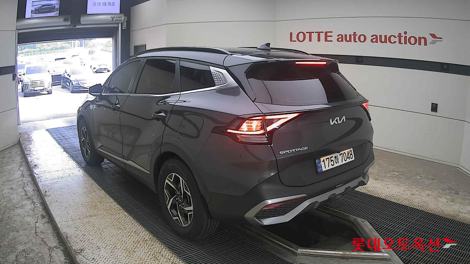 2023 - kia sportage