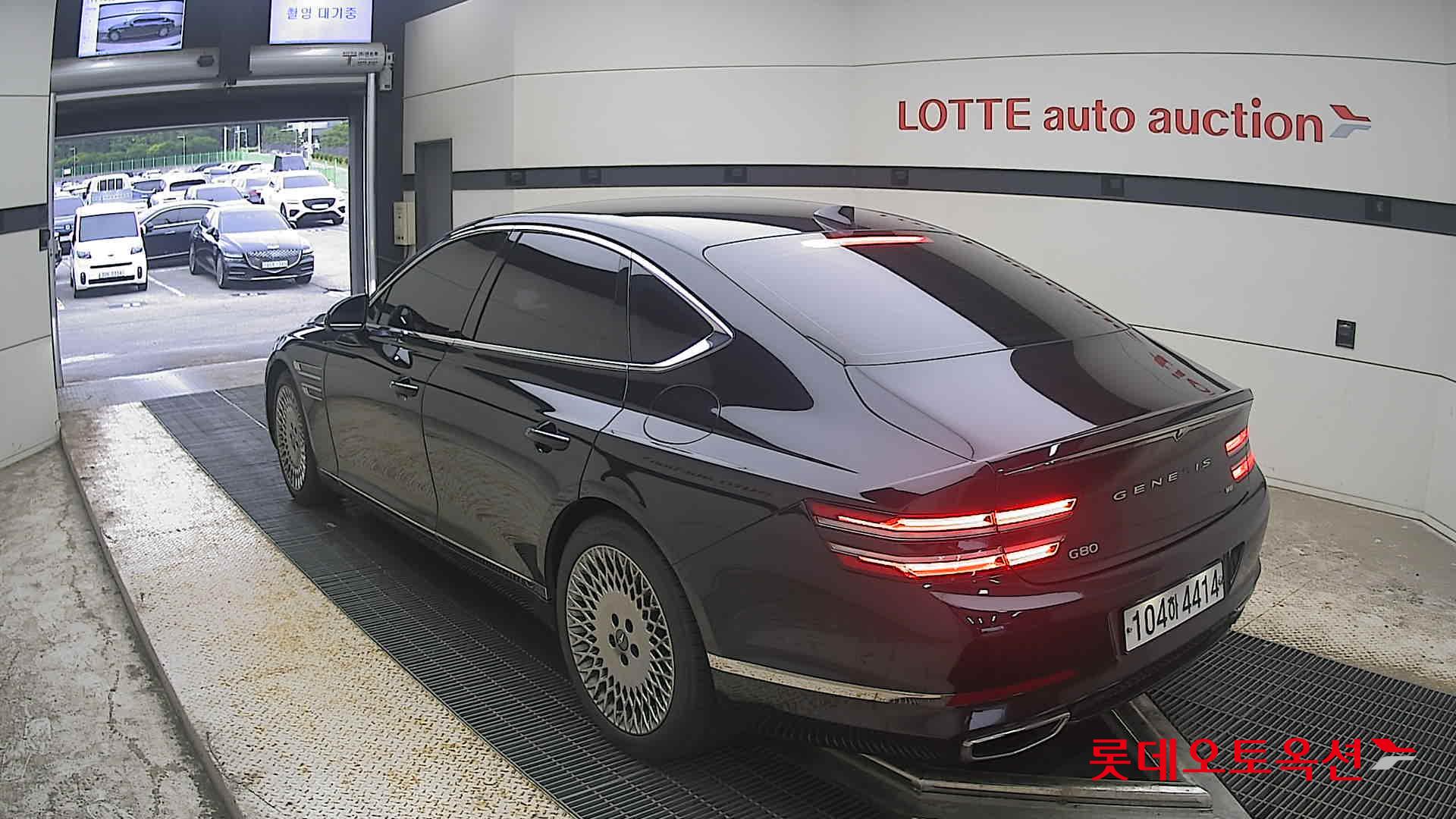 2021 - genesis g80