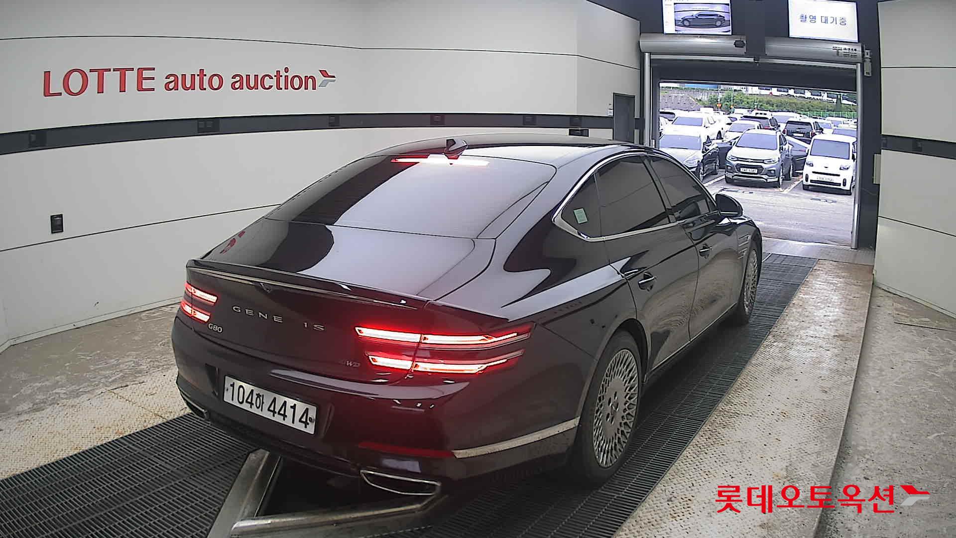 2021 - genesis g80