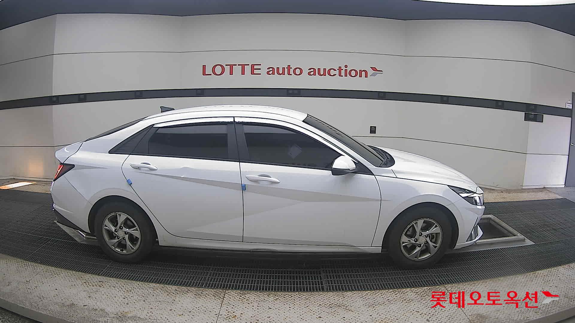 2021 - hyundai avante
