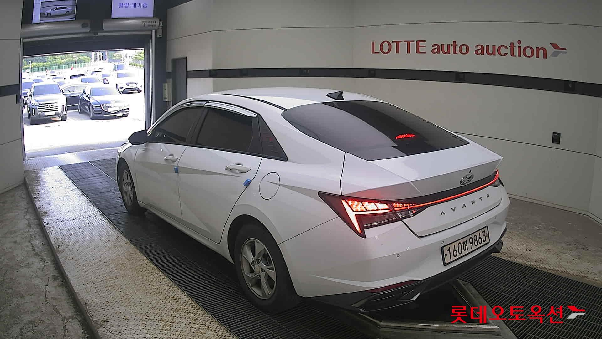 2021 - hyundai avante