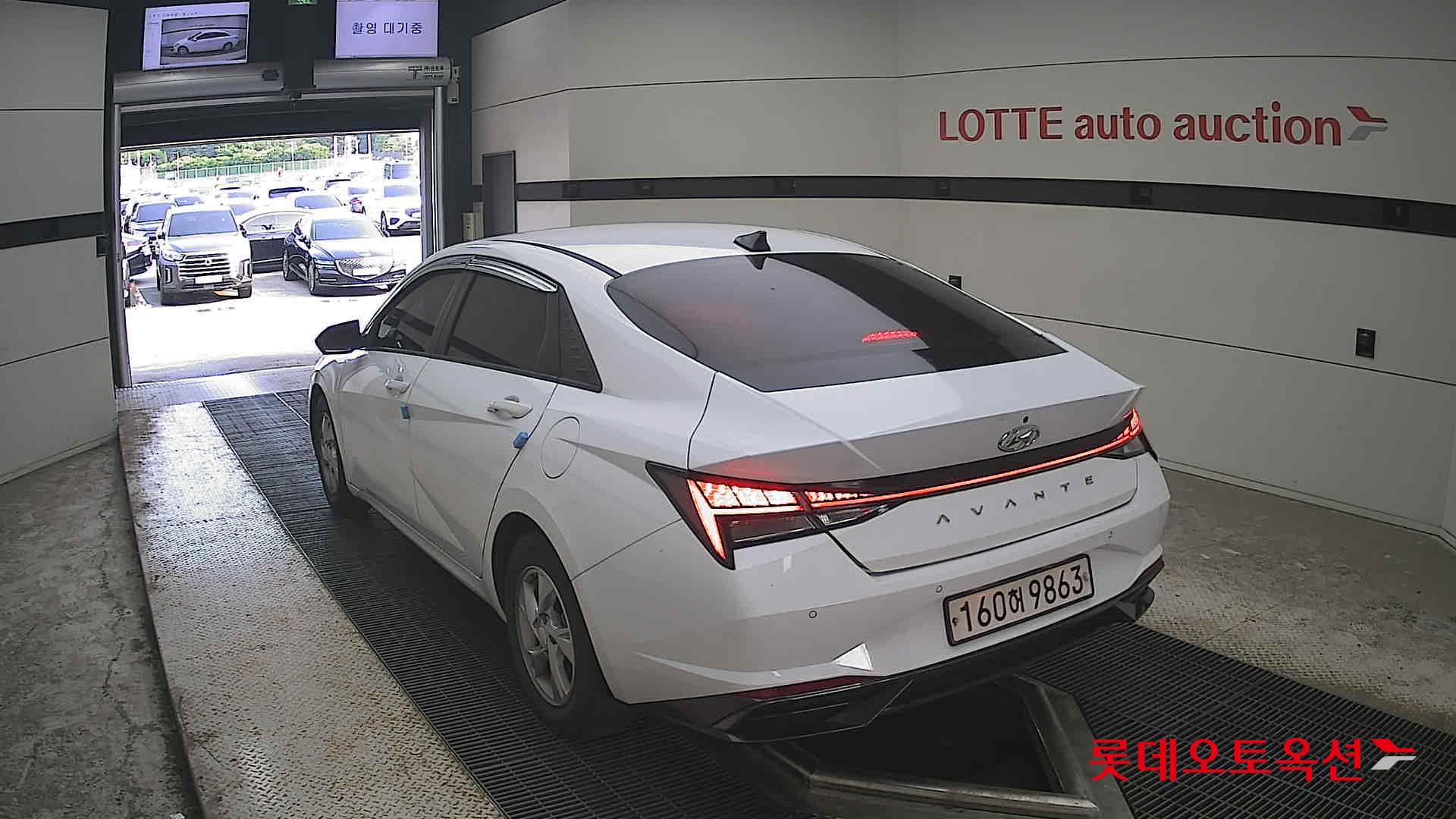 2021 - hyundai avante