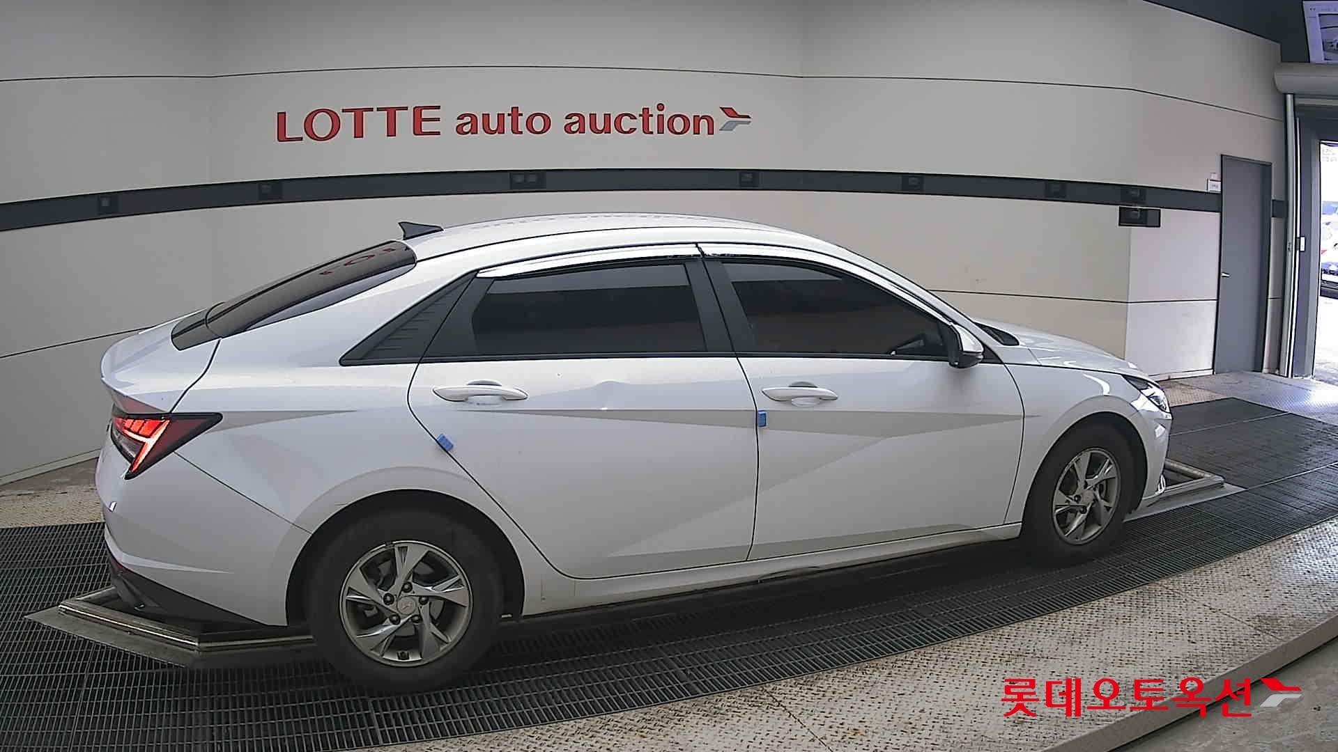 2021 - hyundai avante