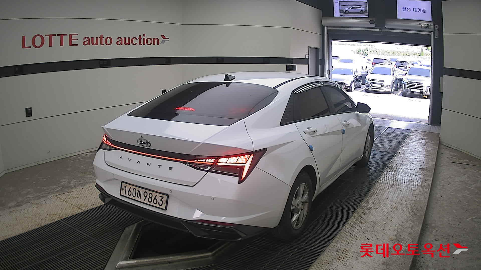 2021 - hyundai avante
