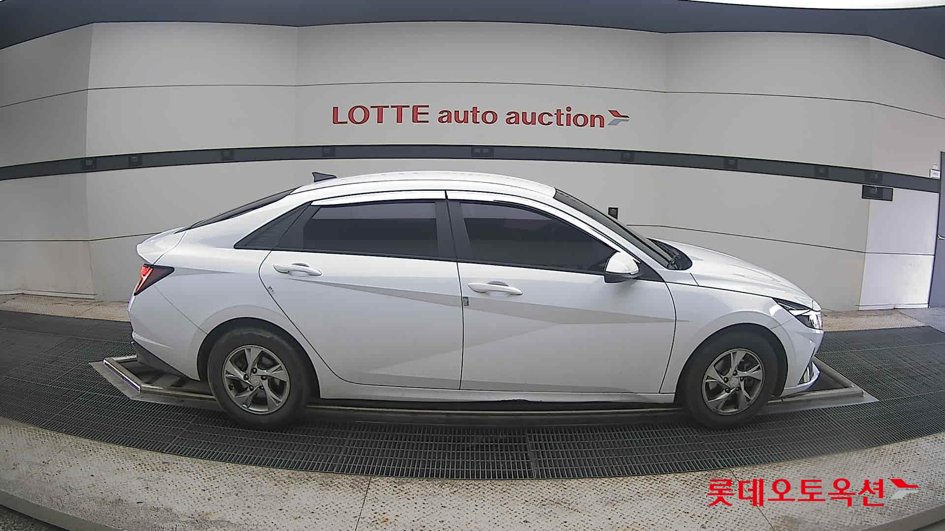 2021 - hyundai avante