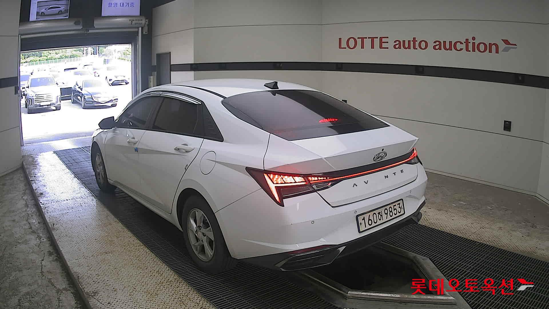 2021 - hyundai avante