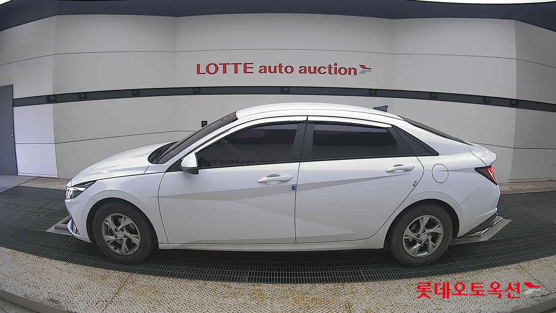 2021 - hyundai avante