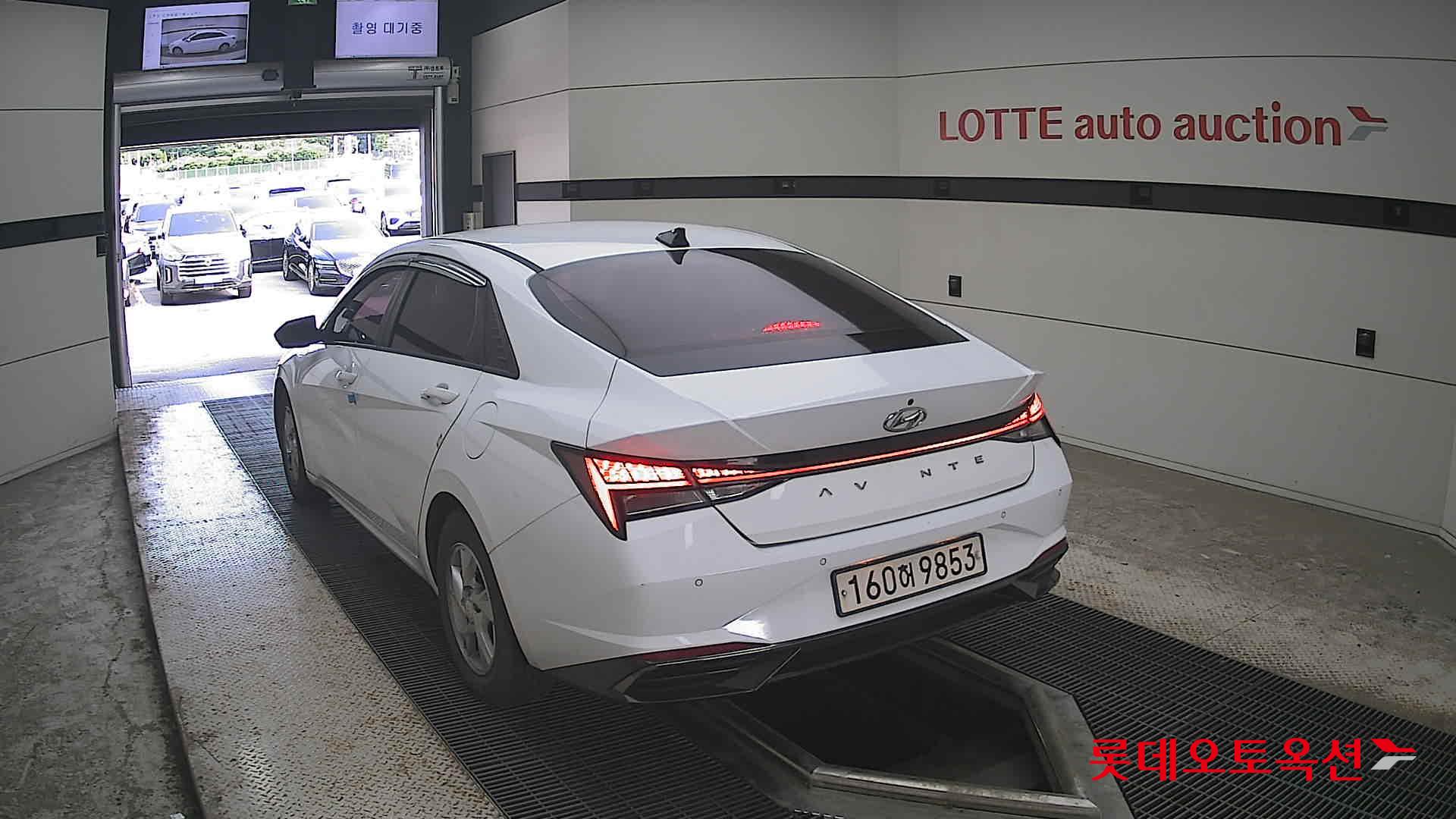 2021 - hyundai avante