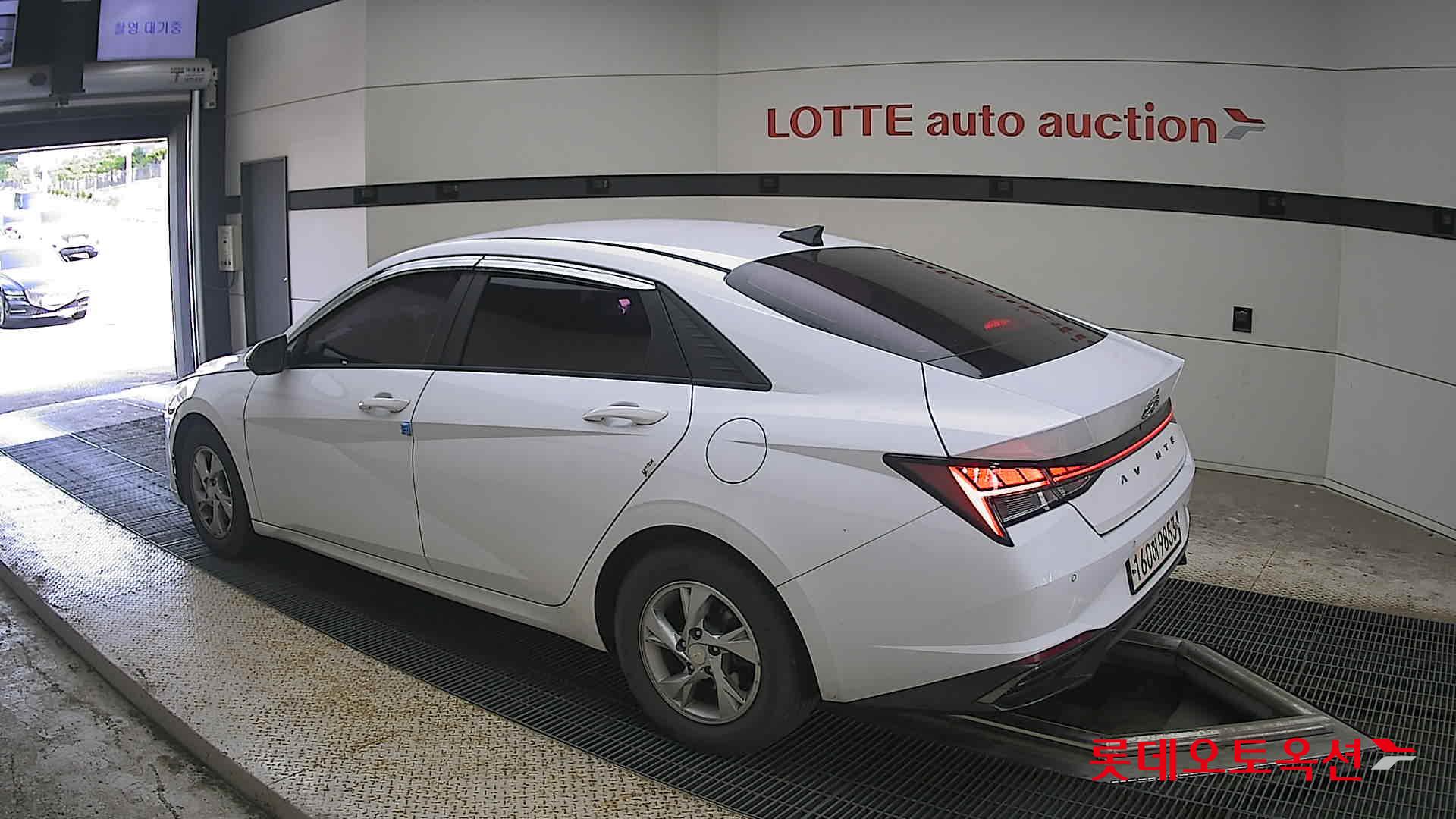 2021 - hyundai avante