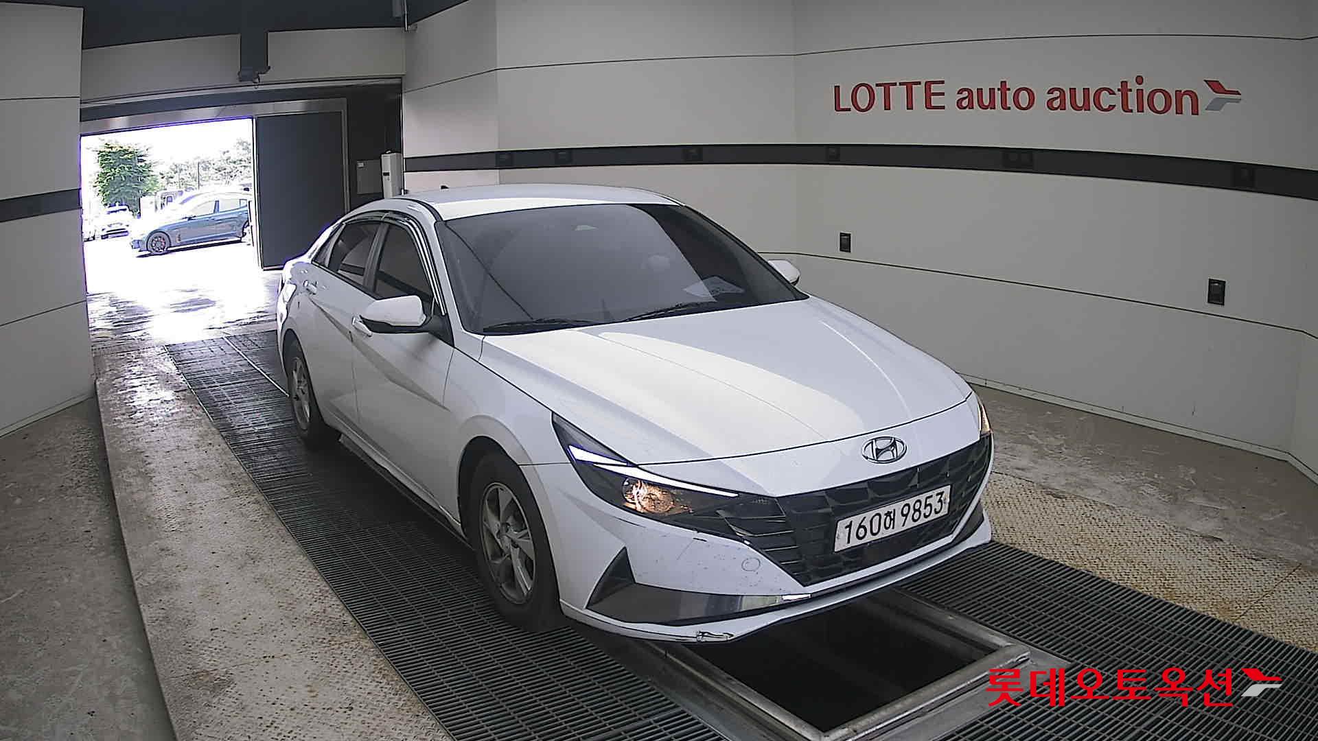 2021 - hyundai avante