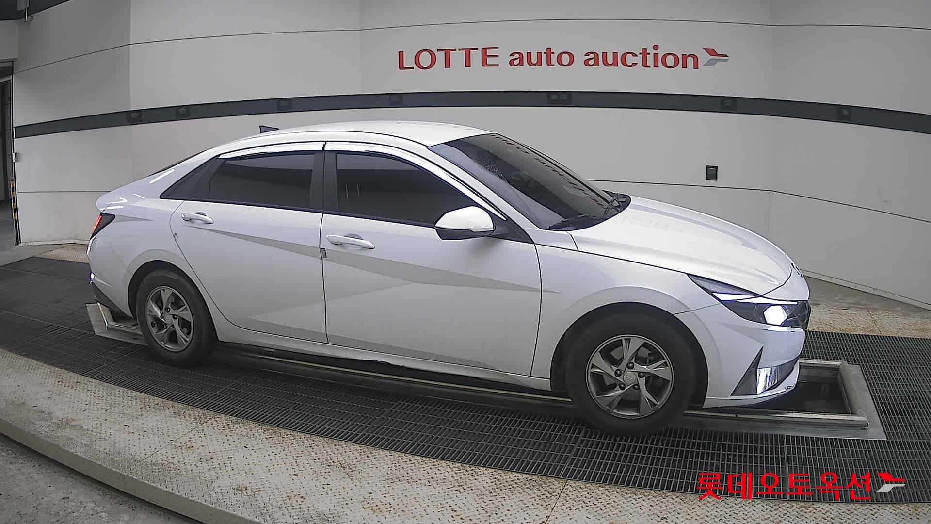 2021 - hyundai avante