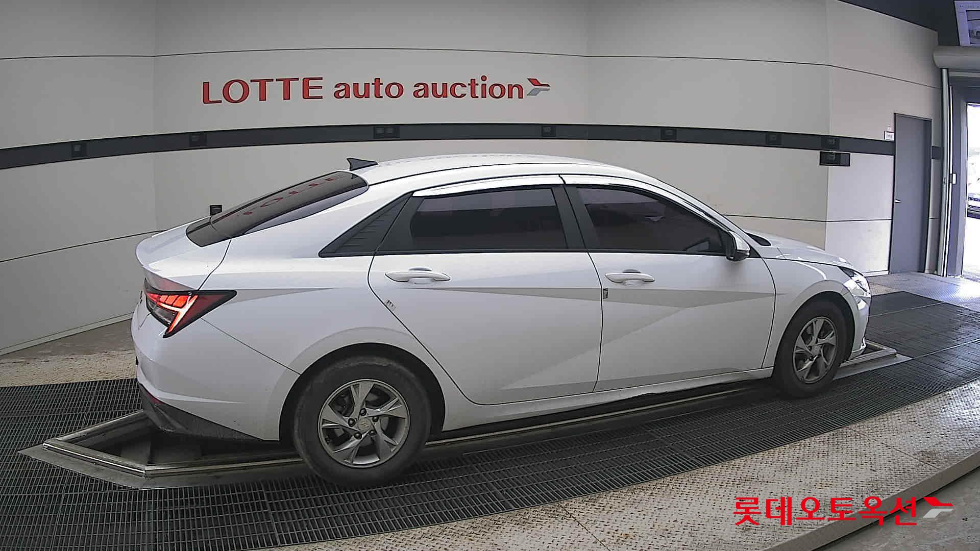2021 - hyundai avante
