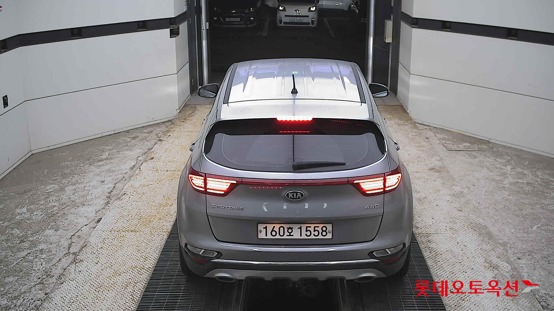 2022 - kia sportage