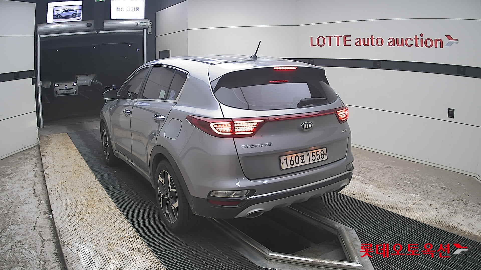 2022 - kia sportage