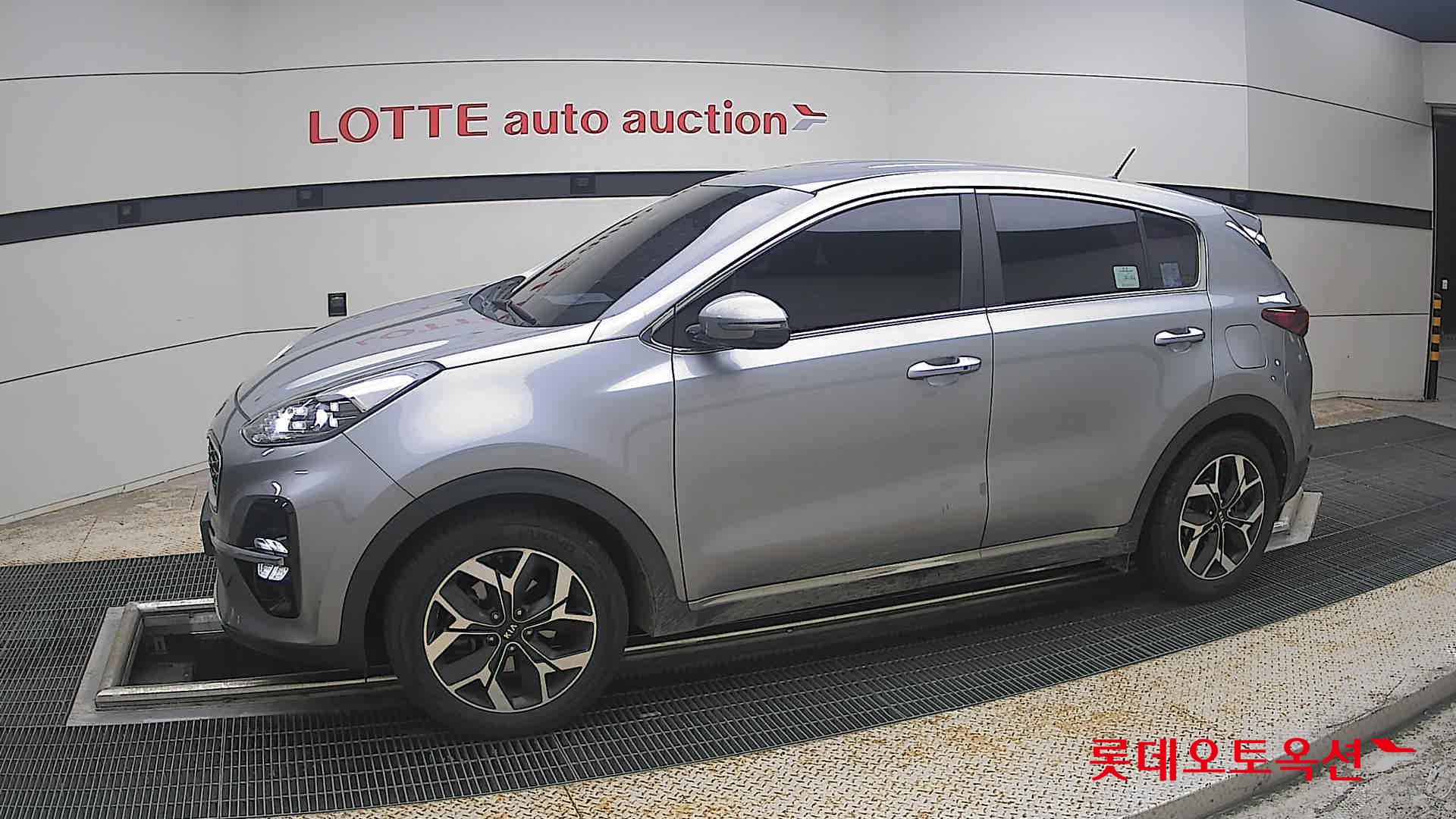 2022 - kia sportage