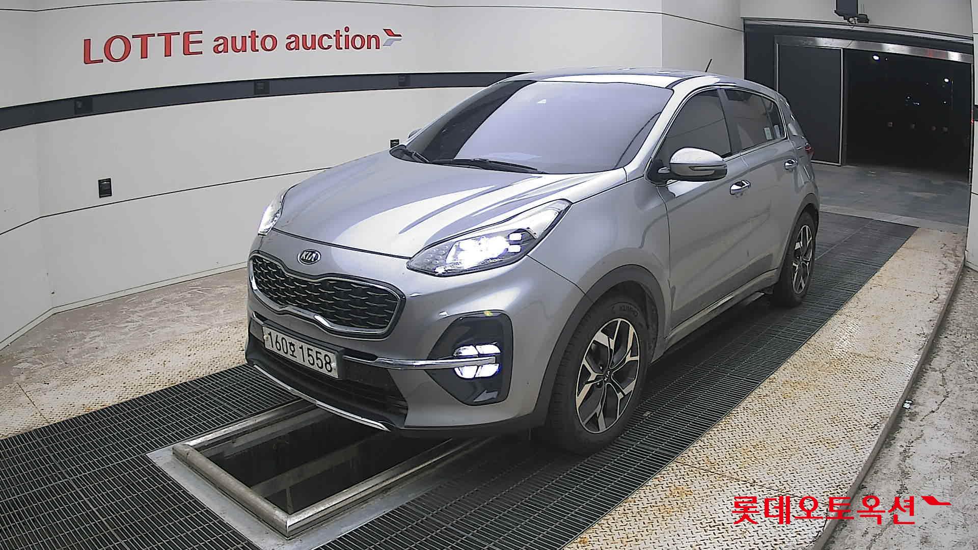 2022 - kia sportage