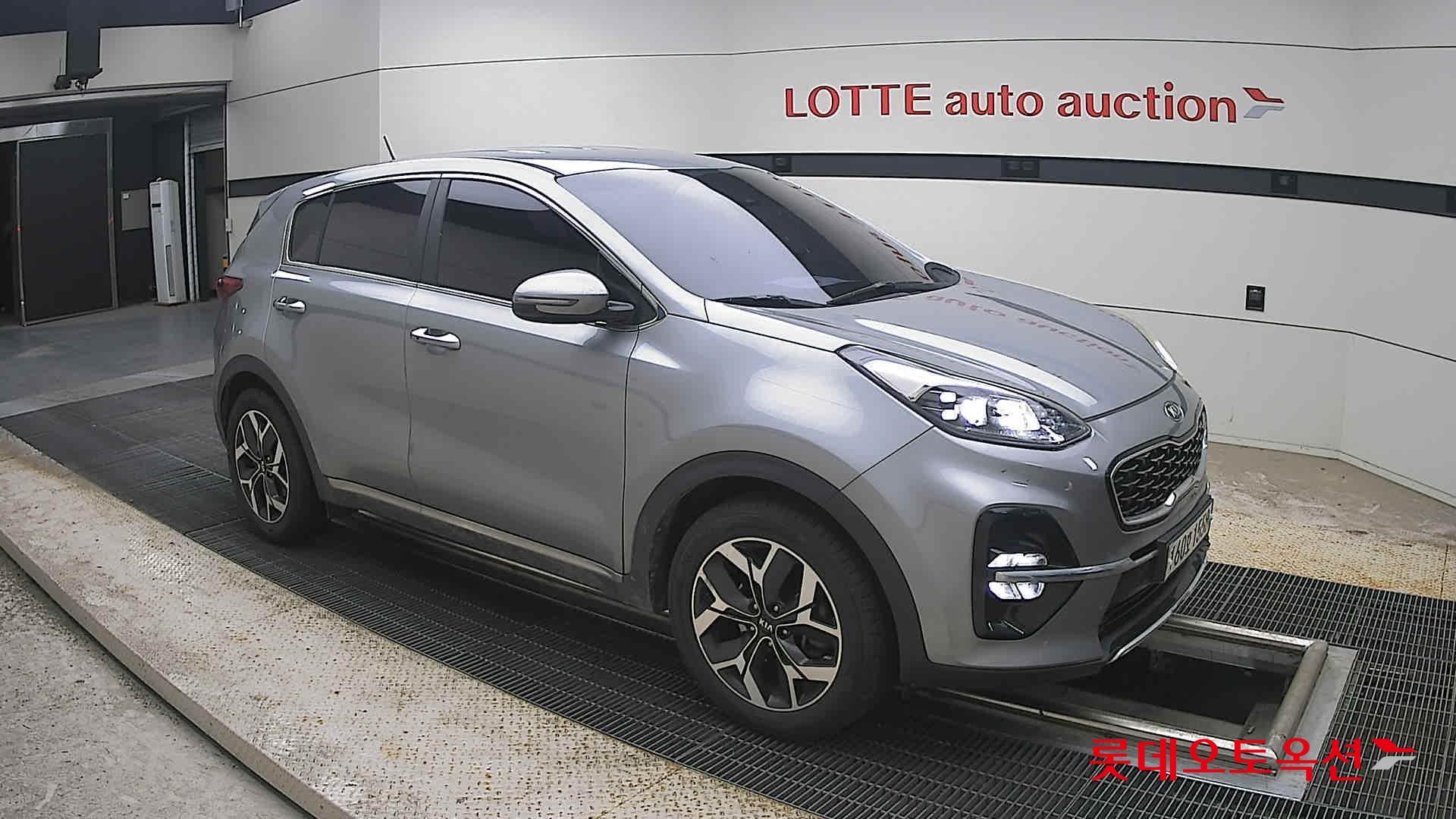 2022 - kia sportage