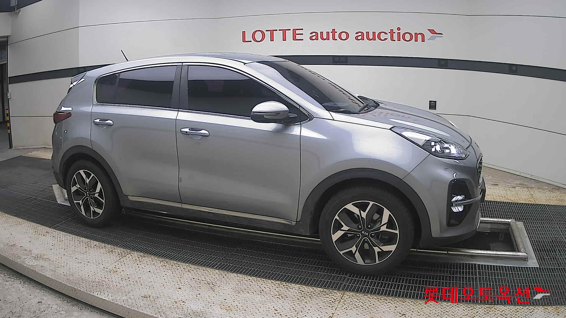 2022 - kia sportage