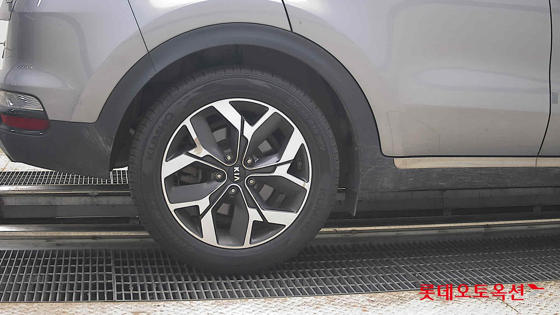 2022 - kia sportage