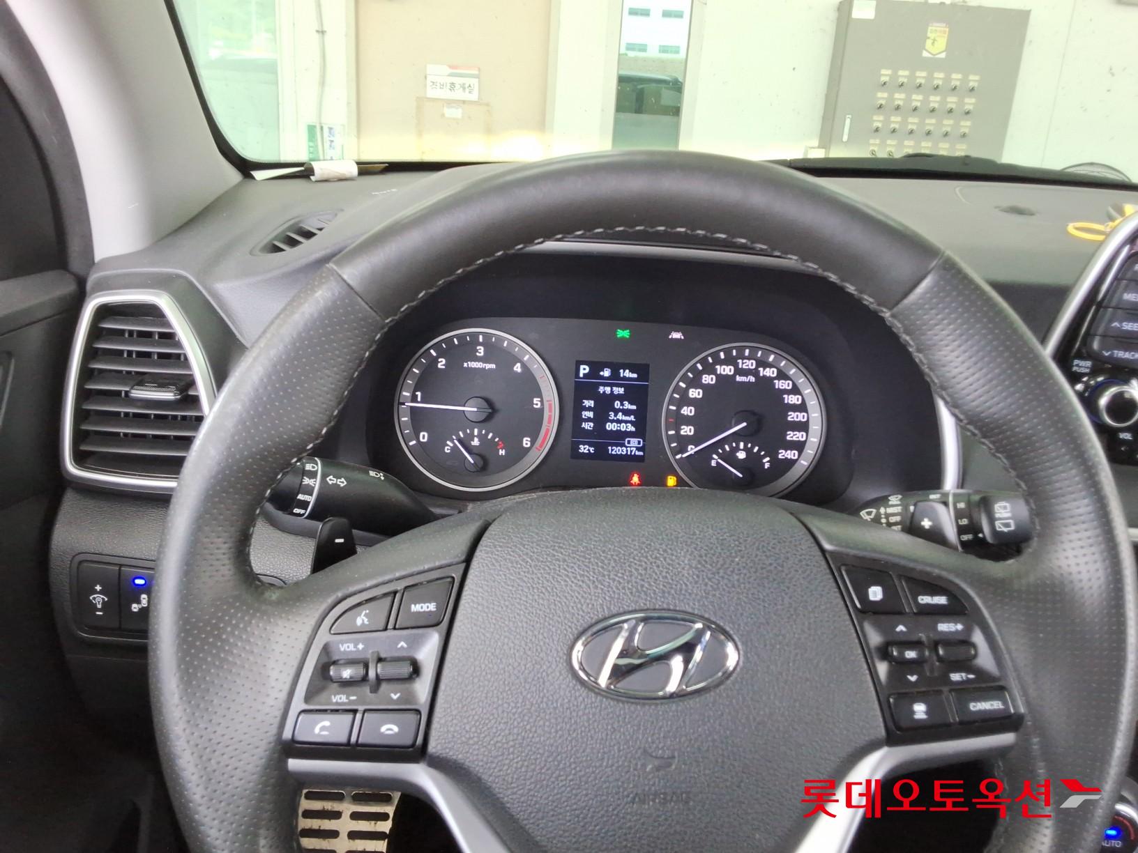 2020 - hyundai tucson