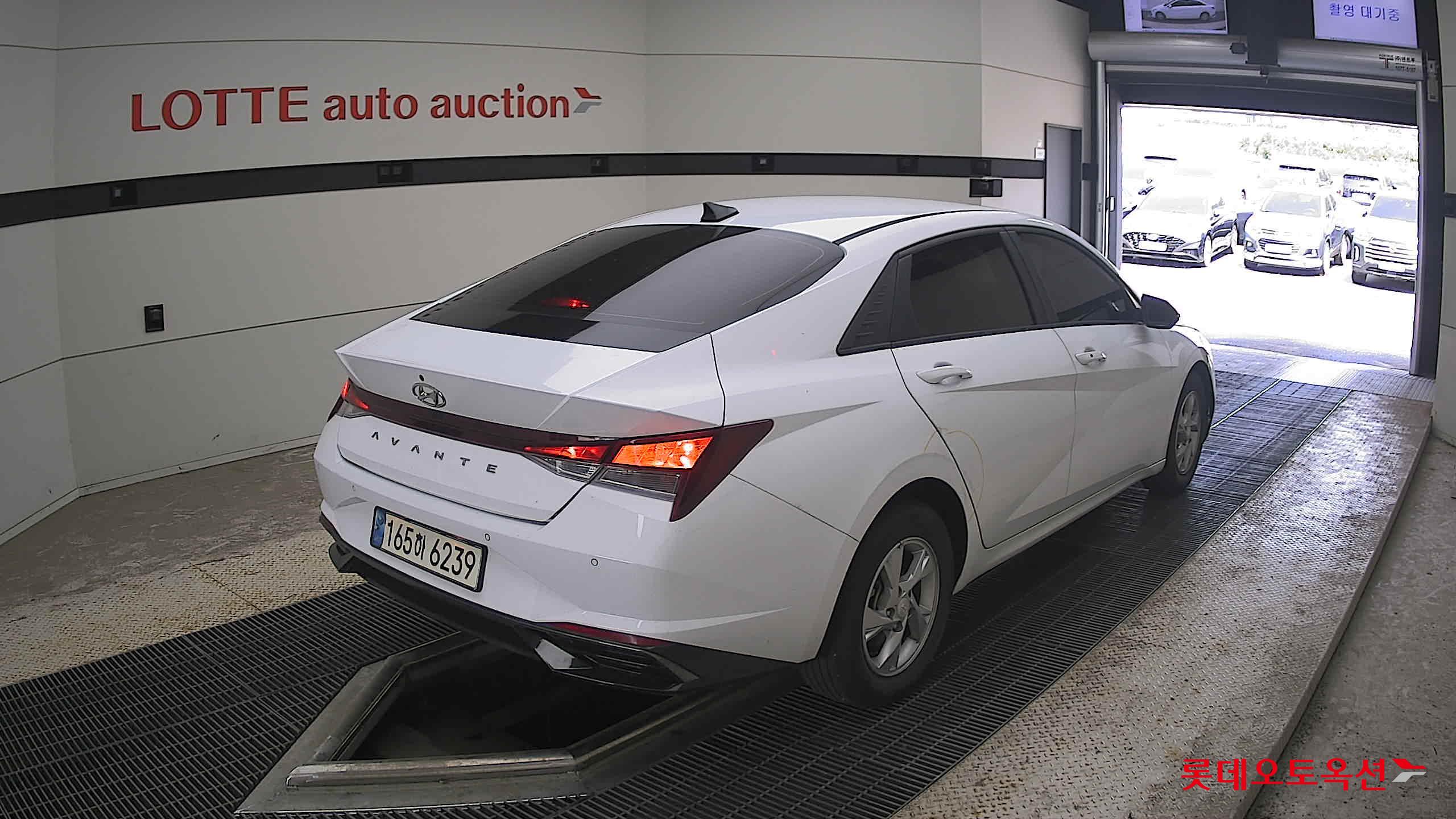 2022 - hyundai avante