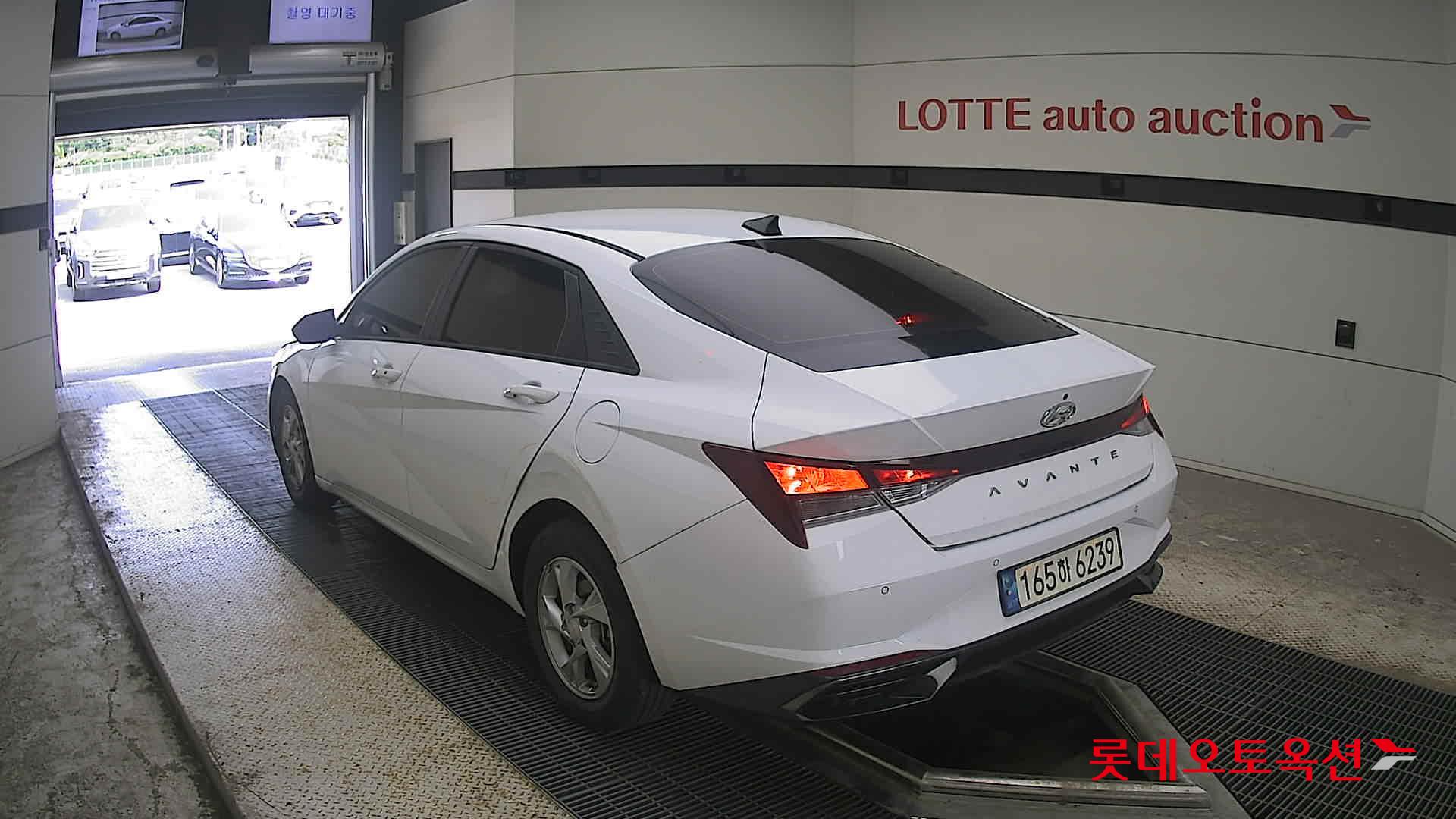 2022 - hyundai avante