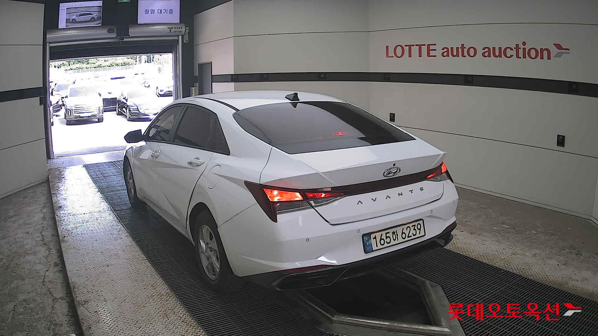 2022 - hyundai avante