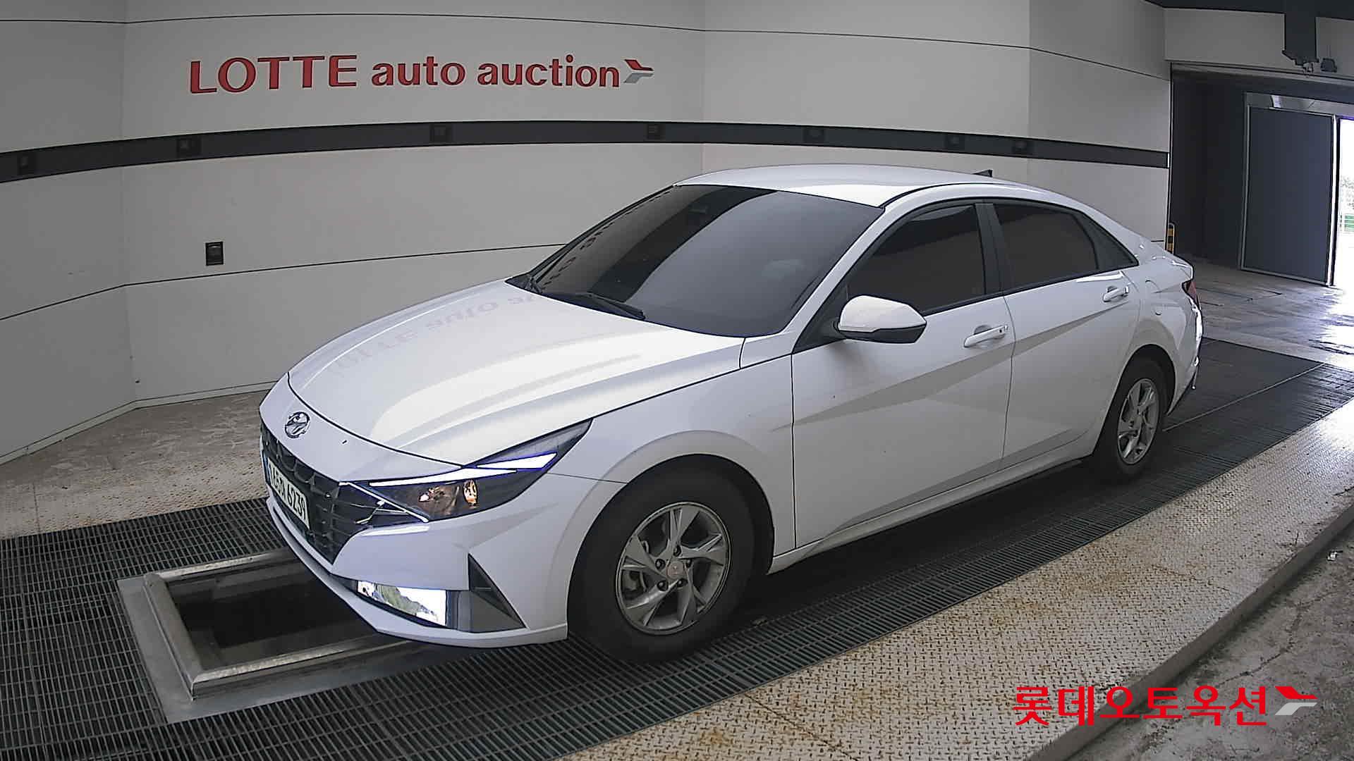 2022 - hyundai avante
