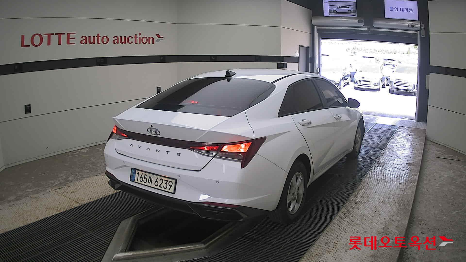 2022 - hyundai avante