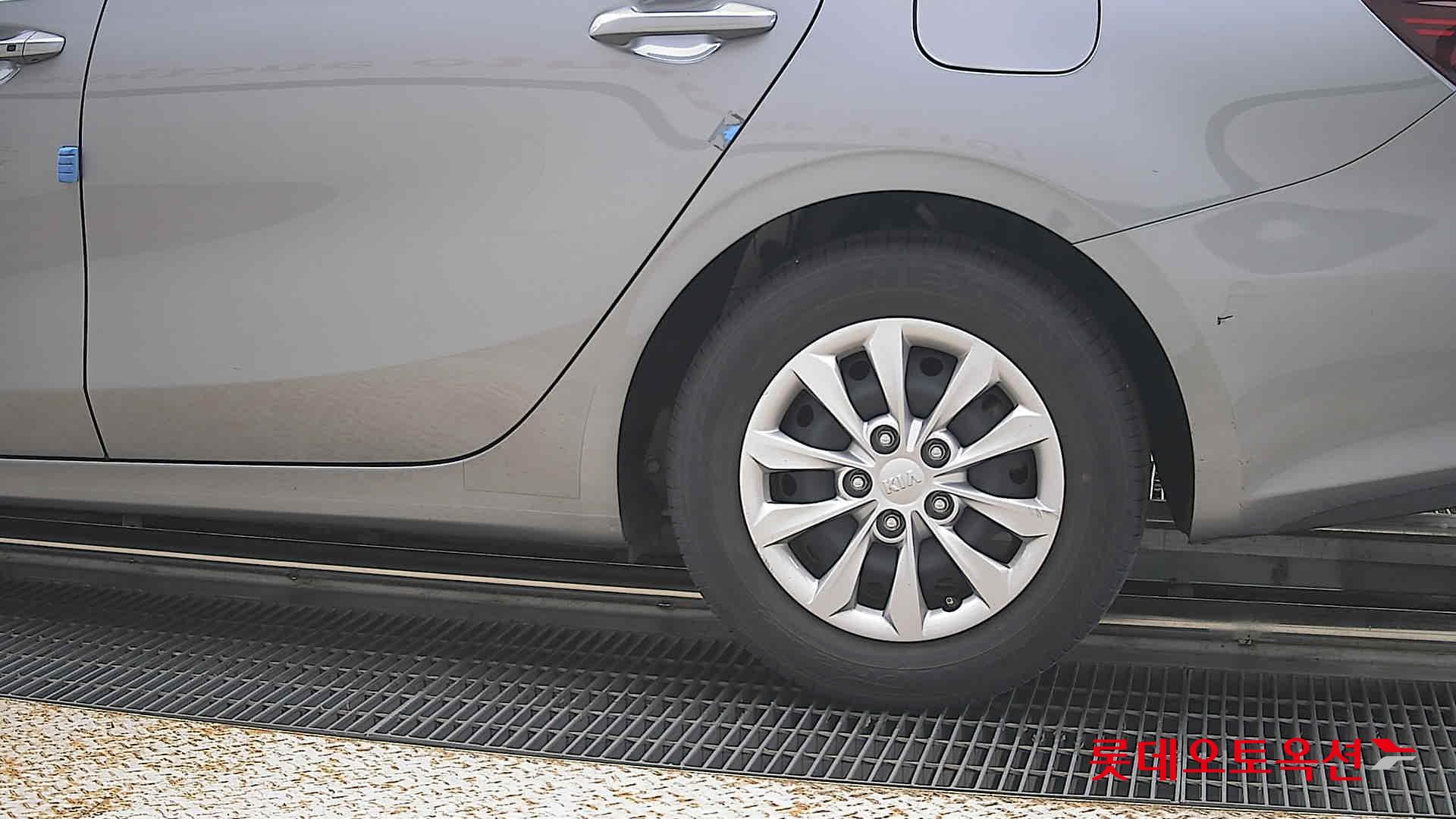 2021 - kia k3