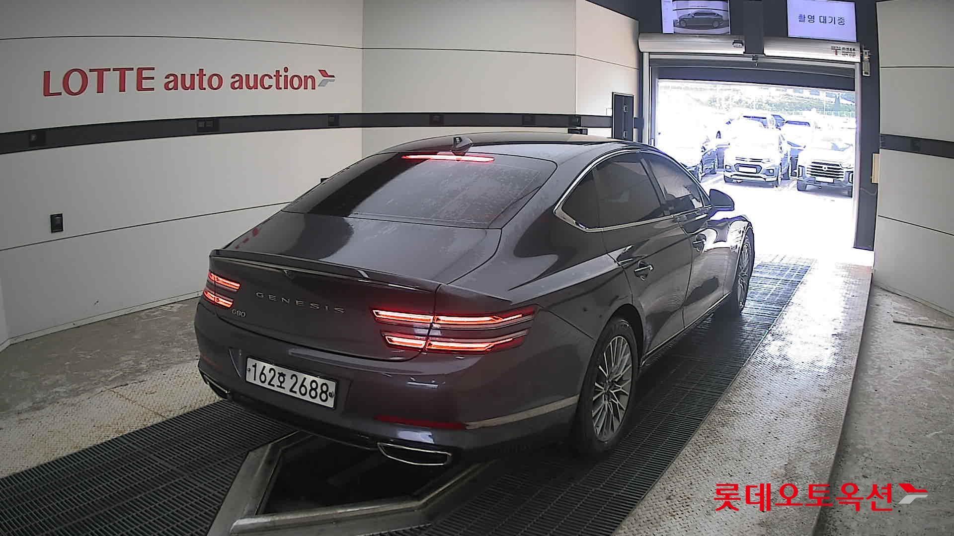 2021 - genesis g80